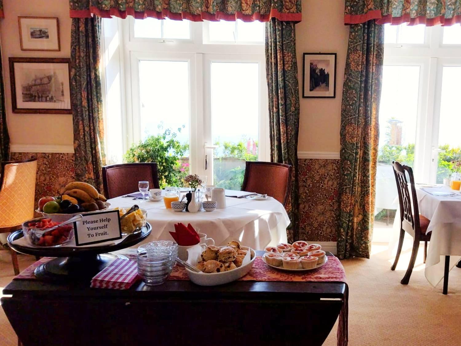 Chough'S Nest Hotel Линтон Экстерьер фото