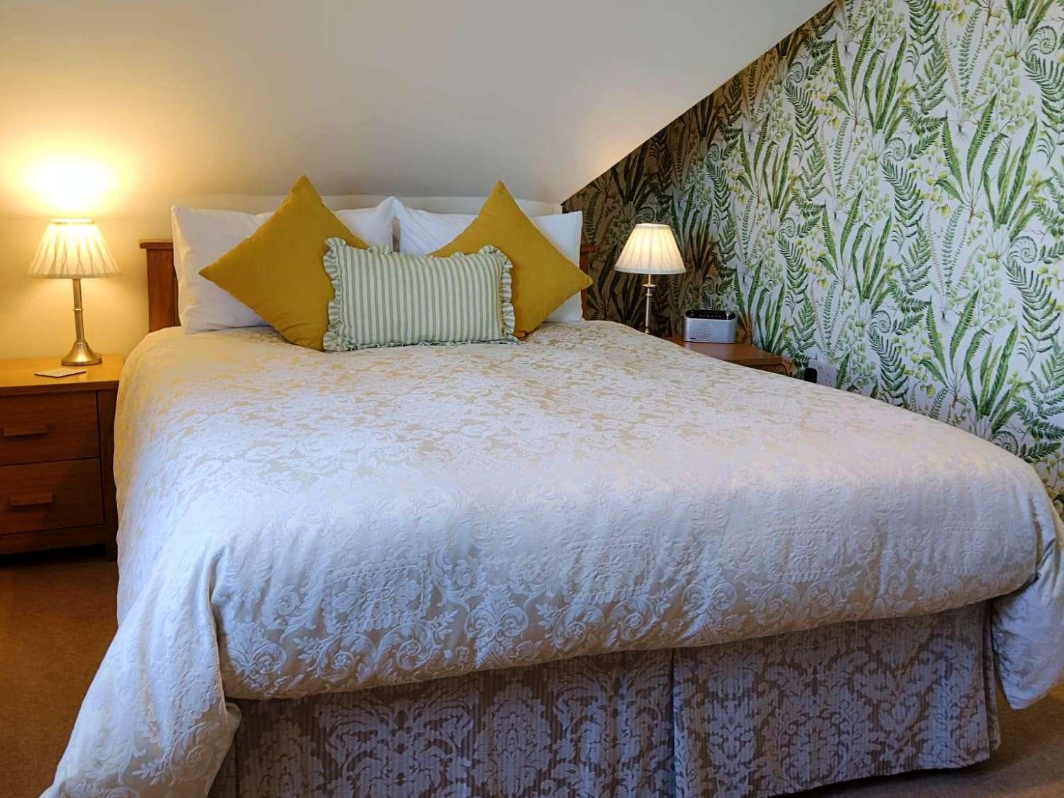 Chough'S Nest Hotel Линтон Экстерьер фото